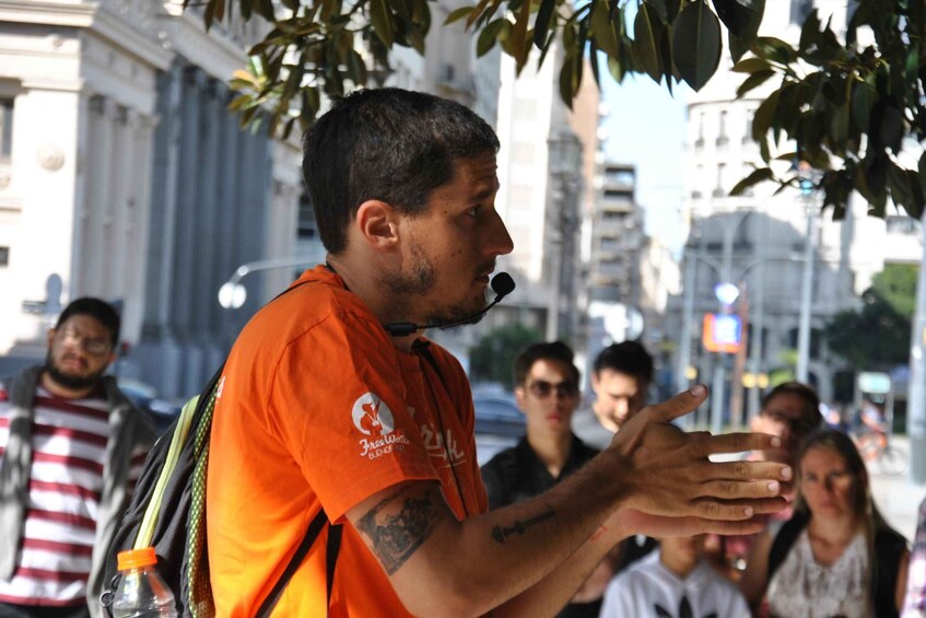 Picture 2 for Activity Buenos Aires: La Boca Guided Walking Tour in English