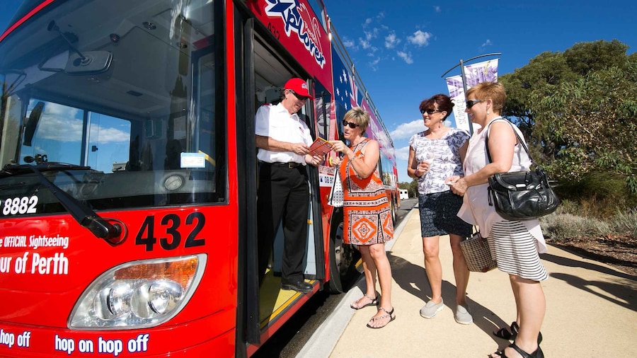 Perth: Hop-on Hop-off Sightseeing Bus Ticket