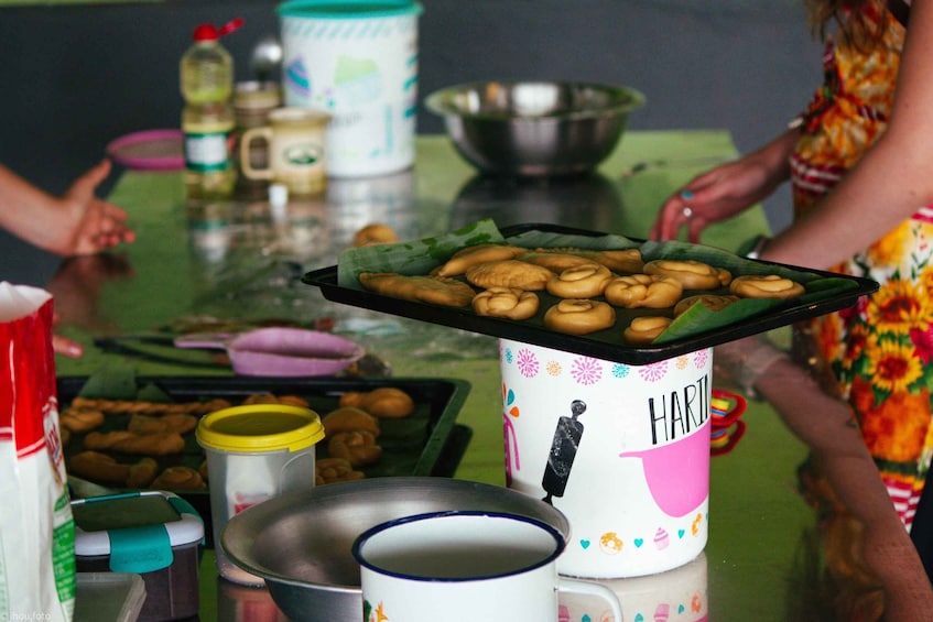 Picture 2 for Activity Costa Rican Bread Making in Monteverde