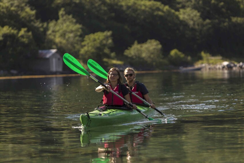 Picture 2 for Activity Geiranger: Guided Kayak Tour in Geiranger Fjord