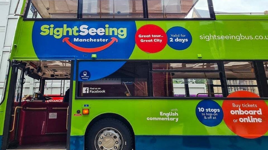 Manchester: City Bus Tour