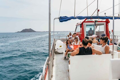 Von Corralejo aus: Hin- und Rückfahrt mit der Fähre zur Insel Lobos