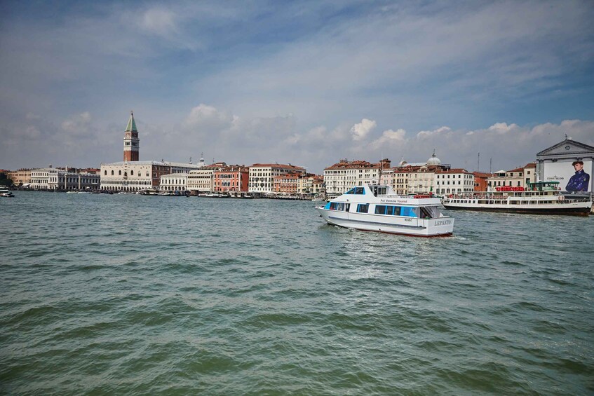 Picture 1 for Activity From Punta Sabbioni: Venice, Murano, and Burano Boat Trip