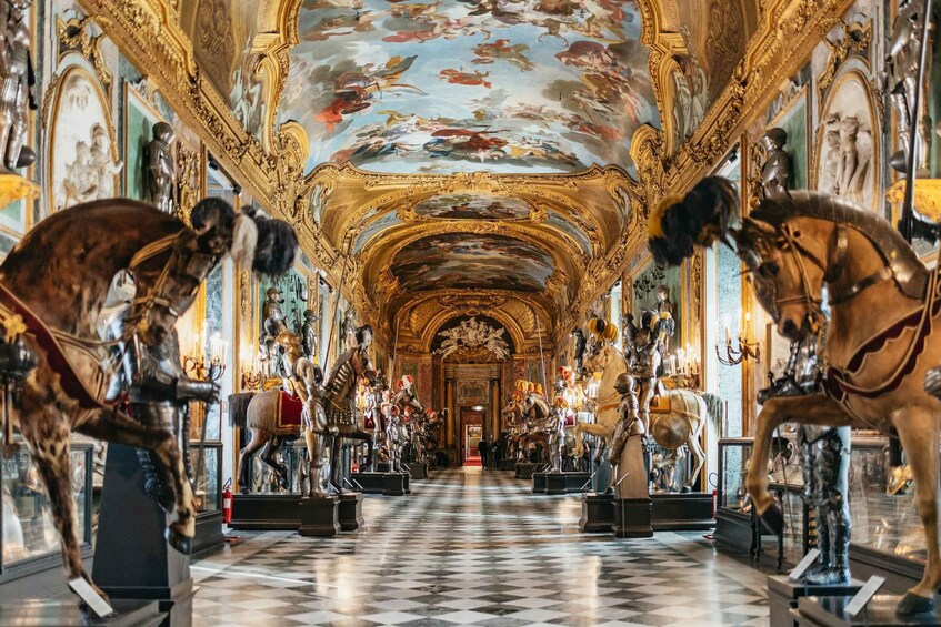 Turin: Royal Palace Entry Ticket and Guided Tour