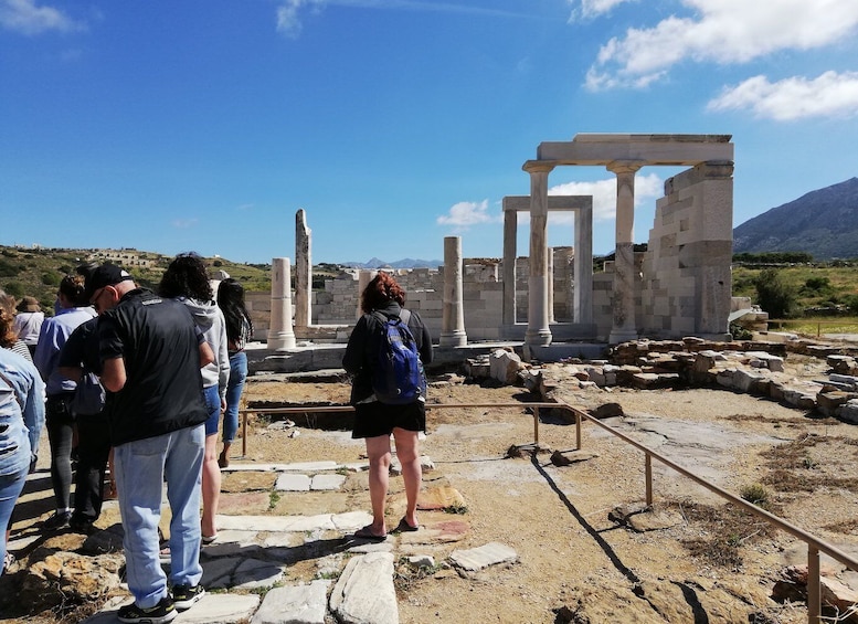Naxos Island: Full–Day Historical Bus Tour