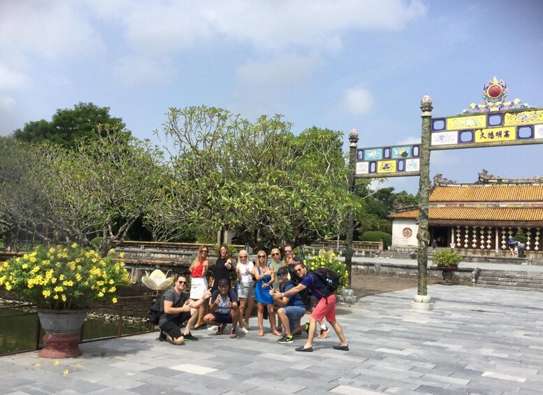 Hue Private City Tour: Thien Mu Pagoda, Dragon Boat & Crafts