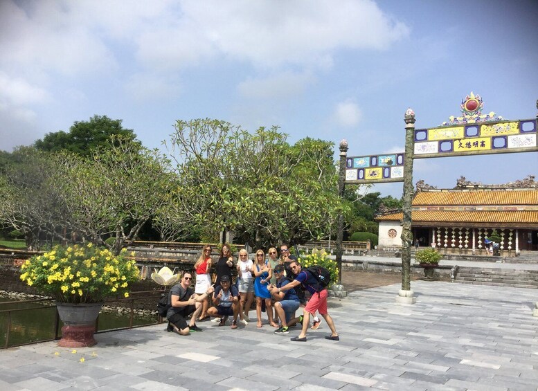 Hue Private City Tour: Thien Mu Pagoda, Dragon Boat & Crafts