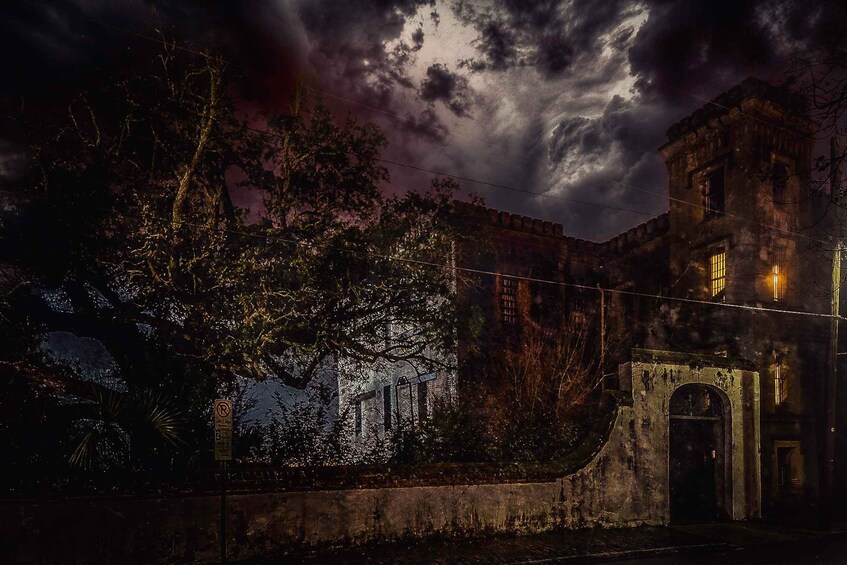 Charleston Terrors: Pirate Ghosts Haunted Walking Tour