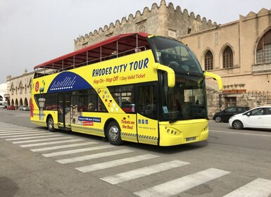 Rhodes : Visite guidée de la ville en bus avec montée et descente