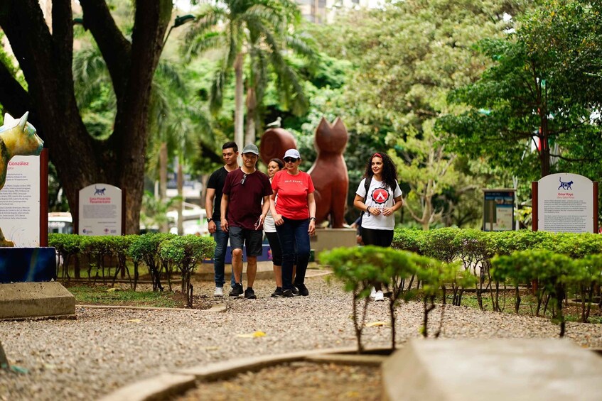 Picture 6 for Activity Cali: Walking tour of the historic center