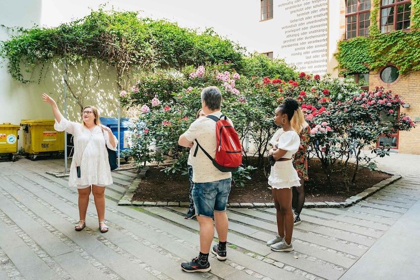 Picture 9 for Activity Berlin: Hidden Backyards Guided Walking Tour