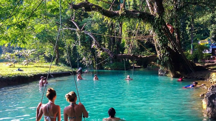Vang Vieng: Blue Lagoon and Countryside Bike Tour with Lunch