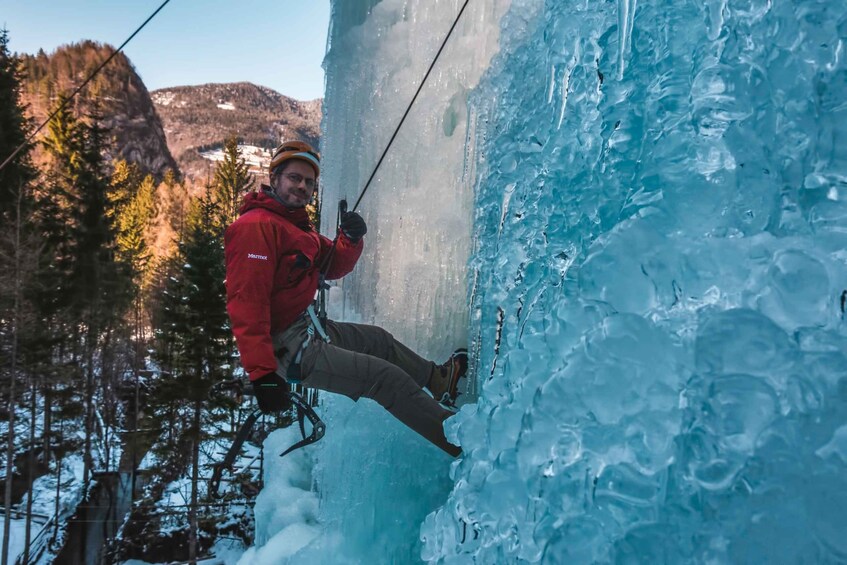 Picture 1 for Activity Bled Ice climbing Experience