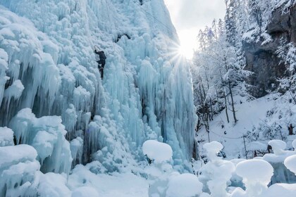 Upplevelse av isklättring på Bled