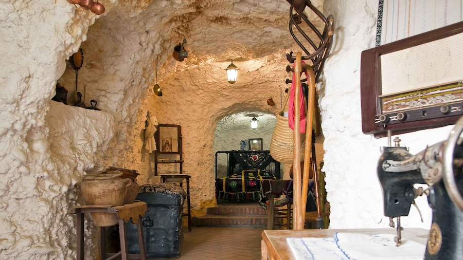 Sacromonte Caves Museum Admission Ticket