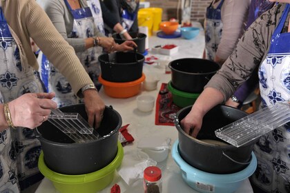 Volendam: 2.5-Hour Cheesemaking Workshop & Clog Making Tour