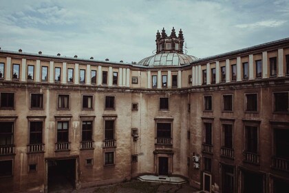 Nowa Huta: recorrido por los edificios y refugios de la administración de a...