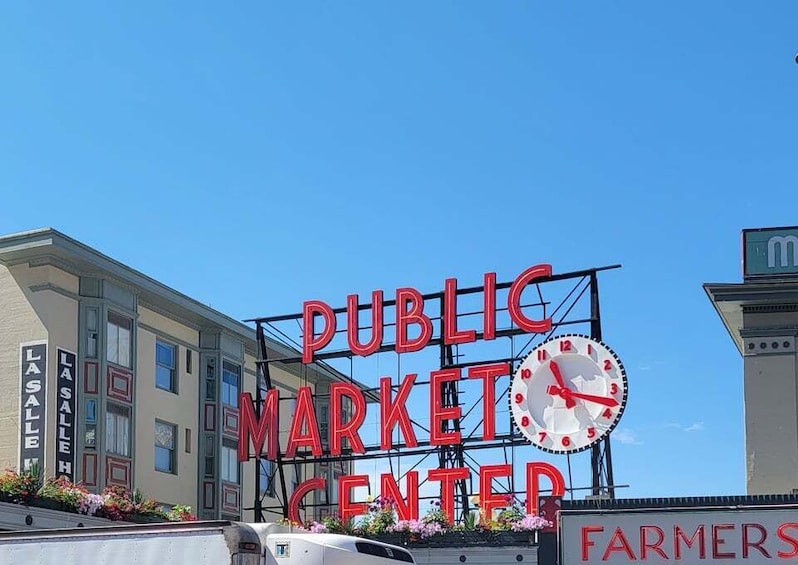 Seattle: Scandals, Ghosts & Oddities in Pike Place Market