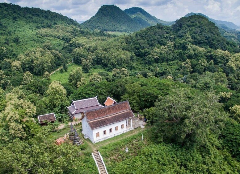 Picture 2 for Activity Luang Prabang: Pottery Workshop & Wat Chomphet cycling Tour