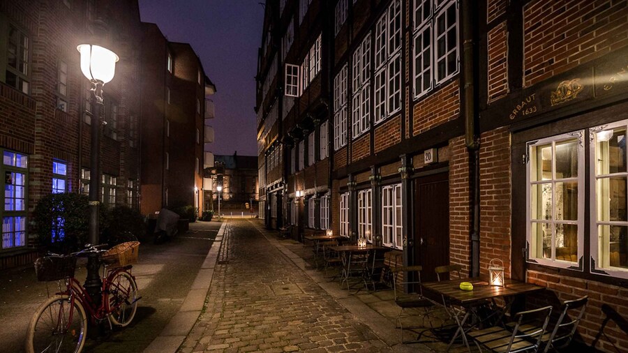 Hamburg: Eerie Speicherstadt Tour