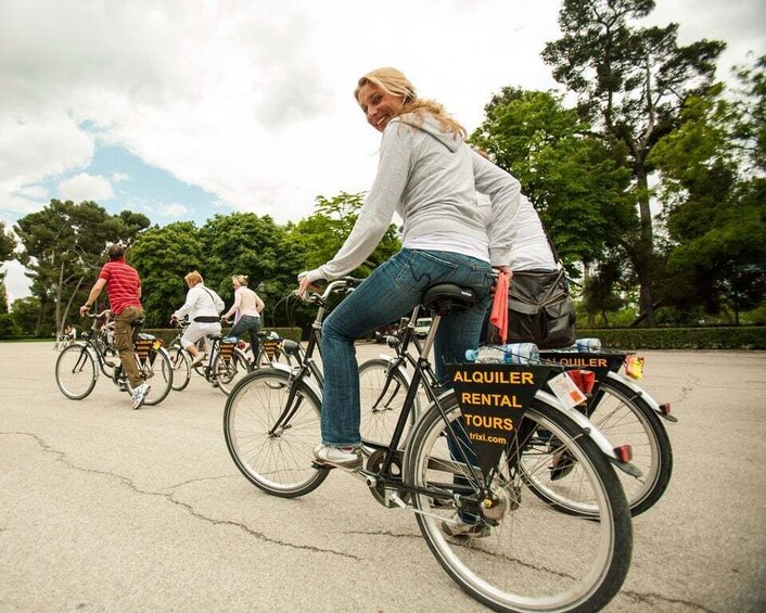 Picture 3 for Activity Top highlights of Madrid Bike Tour- 3hrs (e-bike optional)