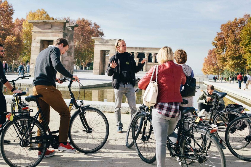 Picture 2 for Activity Top highlights of Madrid Bike Tour- 3hrs (e-bike optional)