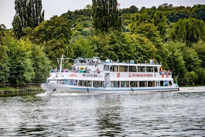 Stuttgart: River Cruise to/from Marbach