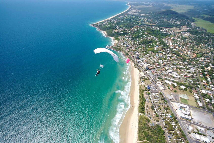 Picture 4 for Activity Noosa: Tandem Skydive from 15,000 Feet