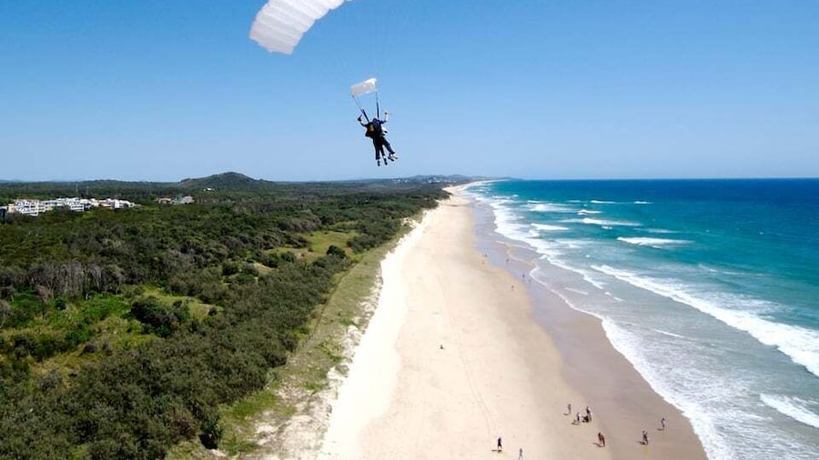 Noosa: Tandem Skydive from 15,000 Feet