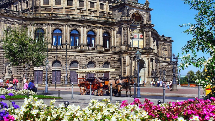 Dresden: City & Semperoper Guided Walking Tour