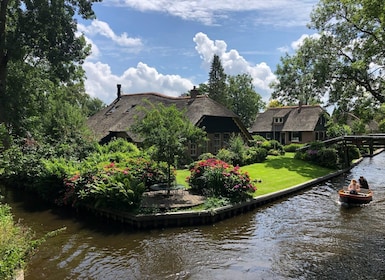 Giethoorm & Exploring the North of The Netherlands Tour