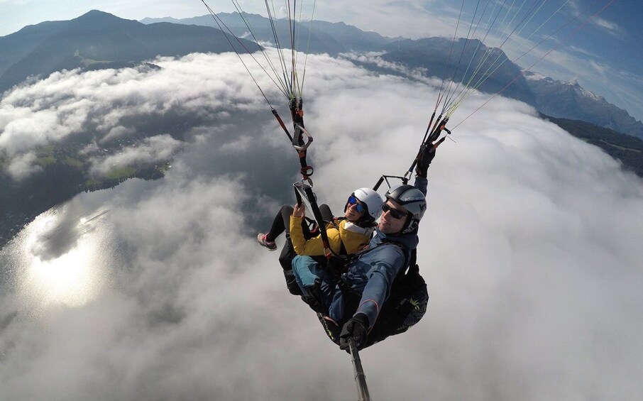 Picture 3 for Activity Zell am See: Schmittenhöhe Tandem Paragliding Flight