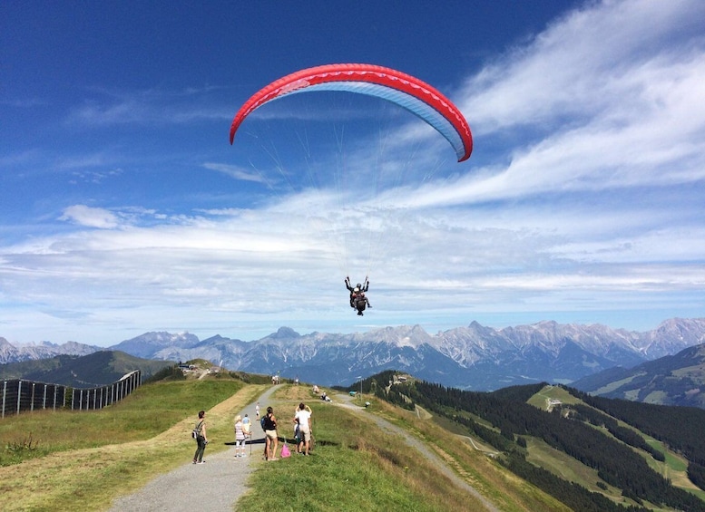 Picture 6 for Activity Zell am See: Schmittenhöhe Tandem Paragliding Flight