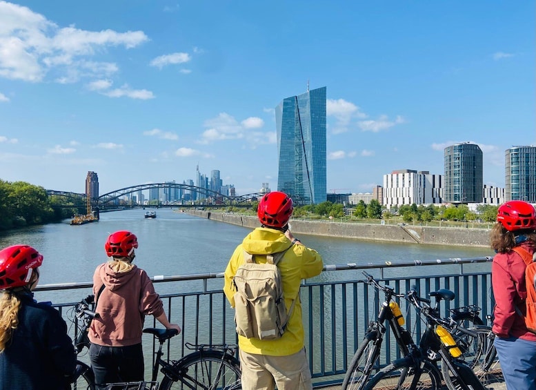 Frankfurt: Guided Bike Tour