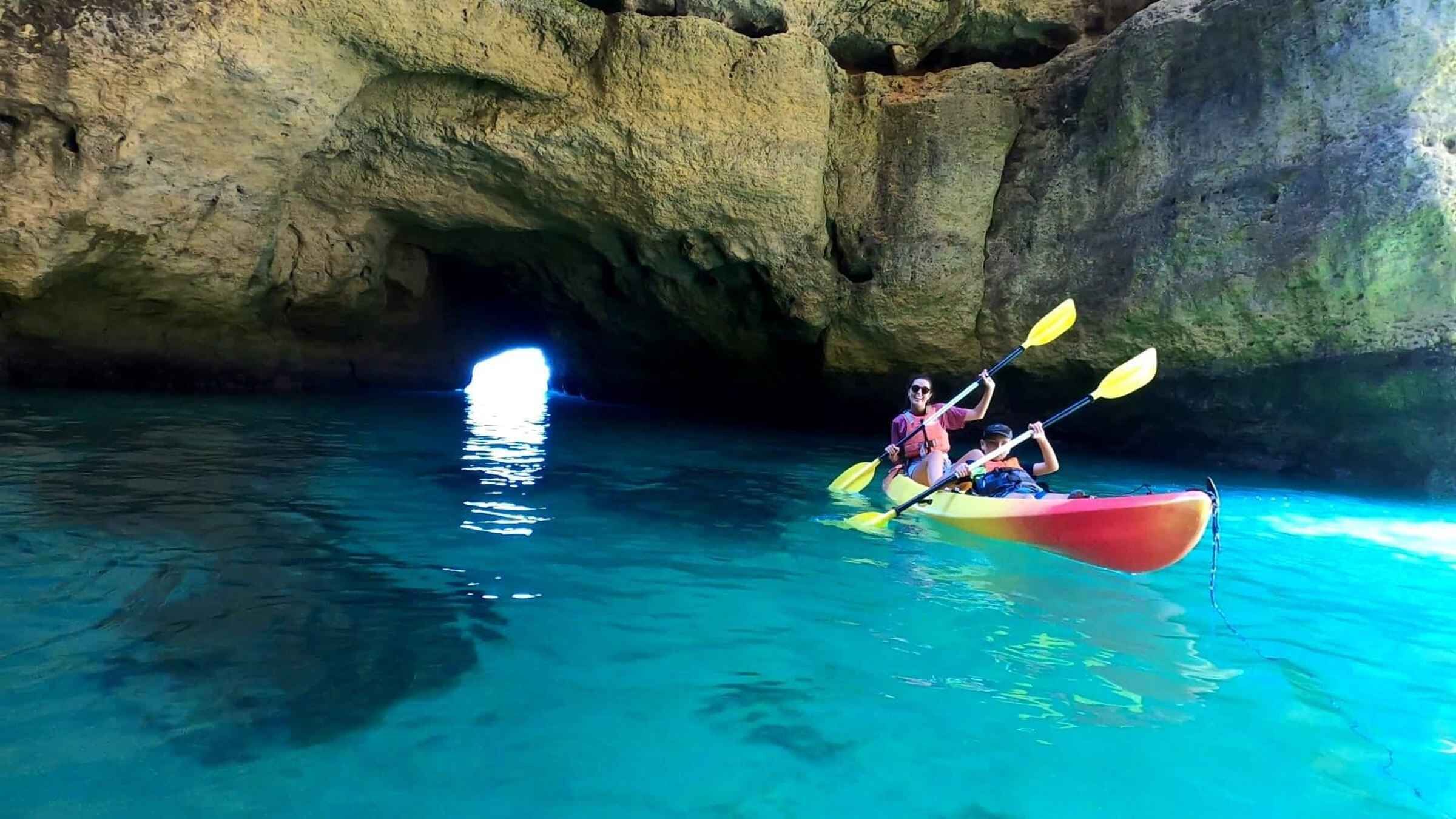 Portimão: Kayak Tour of Benagil Caves