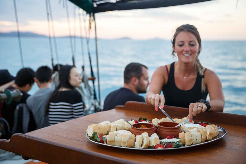 Picture 2 for Activity Airlie Beach: Whitsundays Tallship Sunset Sail with Drink