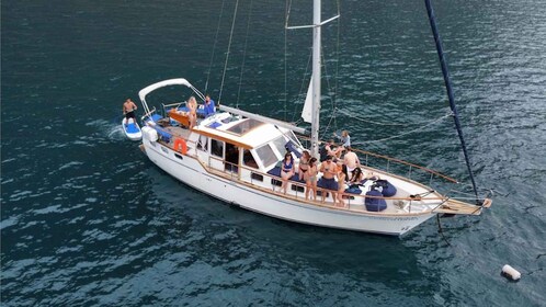 Funchal : excursion à la voile pour observer les dauphins et les baleines