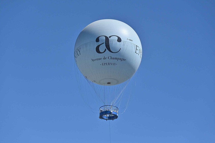 Picture 8 for Activity Epernay: Tethered Balloon Experience