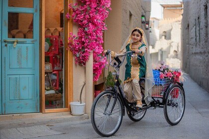 Cycling Tour Experience in the Tiny Districts of Nizwa