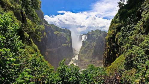 Victoria Falls: Cultural Tour with High Tea