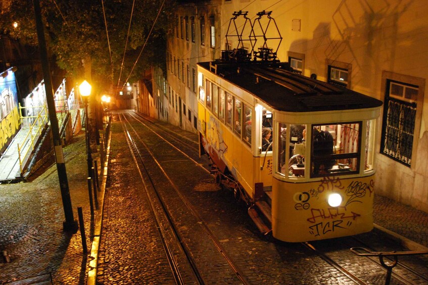 Picture 5 for Activity Lisbon: Evening City Tour with Dinner and Live Fado Show