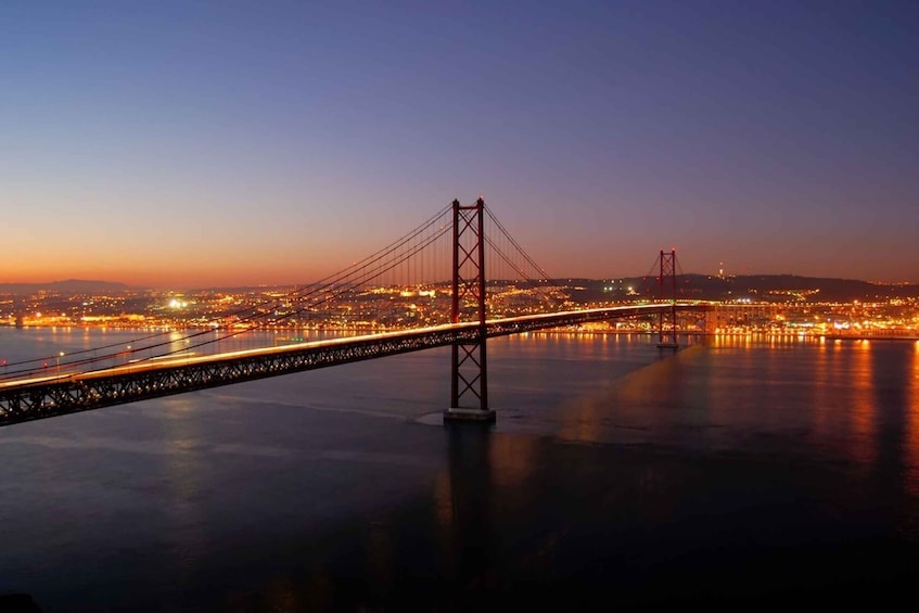 Picture 2 for Activity Lisbon: Evening City Tour with Dinner and Live Fado Show