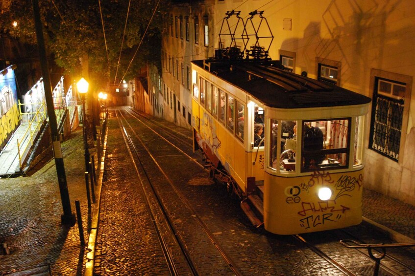 Picture 5 for Activity Lisbon: Evening City Tour with Dinner and Live Fado Show