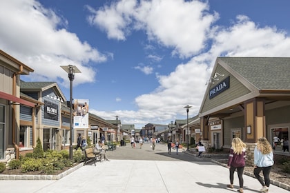 Tour de 1 día por Cold Spring Town + Woodbury Outlets Shopping