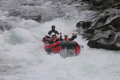 3-Hour Adrenaline Rafting on the Lima River in Bagni di Lucca