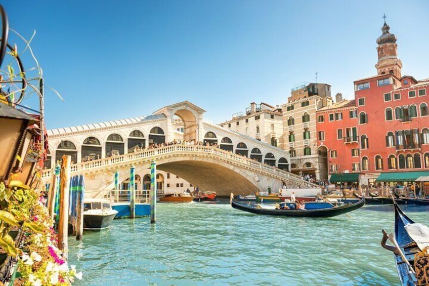 Private Tour of San Polo Rialto and Basilica Dei Frari