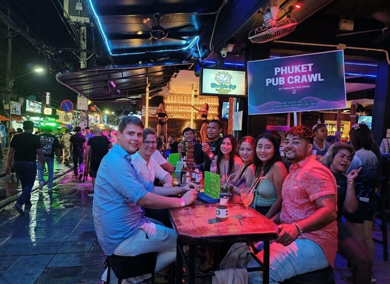 Phuket: Bar Crawl Tour