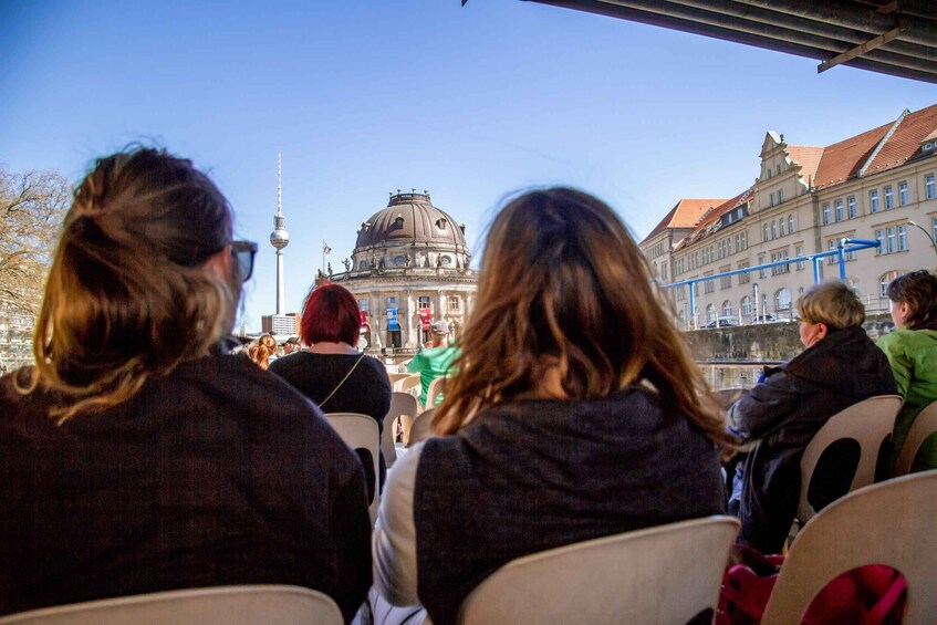 Picture 11 for Activity Berlin: Boat Tour Along the River Spree