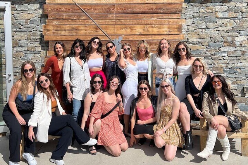 Kelowna Bachelorette Wine Tour Full Day Guided With 5 Wineries
