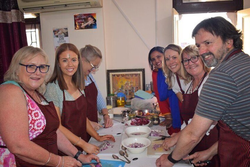 Cooking class with family in Jaipur